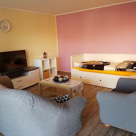 Petite Belle Apartment Volkertshausen ภายนอก รูปภาพ